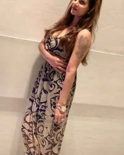 Pachora Escort